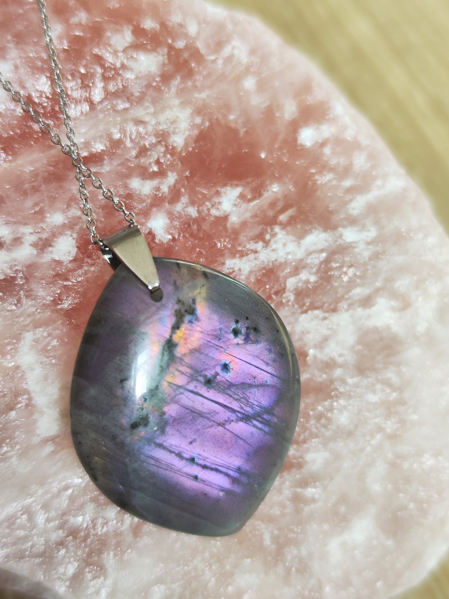 Pendentif Labradorite violette